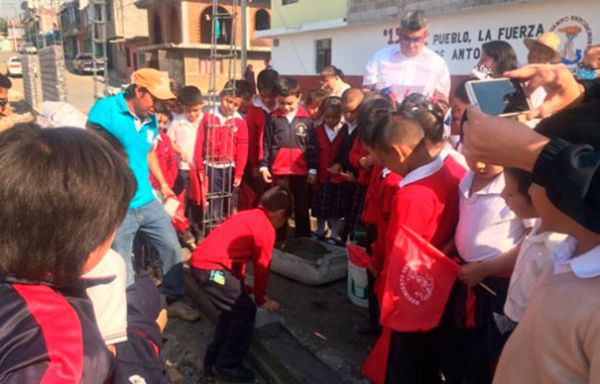 Con una inversión de 662 mil pesos alumnos de Tacámbaro asegurarán su escuela con cerco perimetral