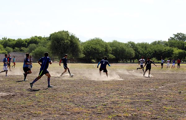 Celebran 1er.Torneo Relámpago Antorchista de Fútbol en Jaumave