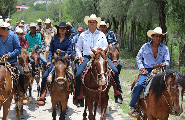 Muestran apoyo a candidato antorchista en Santiaguillo y La Meca 