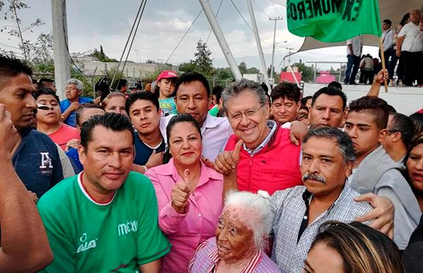 Gloria Brito felicita a Jesús Tolentino Román por su tiunfo en las  elecciones en Chimalhuacán - Movimiento Antorchista Nacional