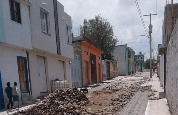 Más obras gestionadas por Antorcha  en El Marqués