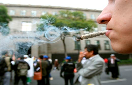 La legalización de las drogas ¿Es oportuno? ¿A quién le sirve?   