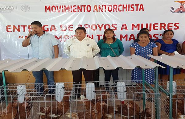 Logra Antorcha proyectos para mujeres emprendedoras de Soteapan 