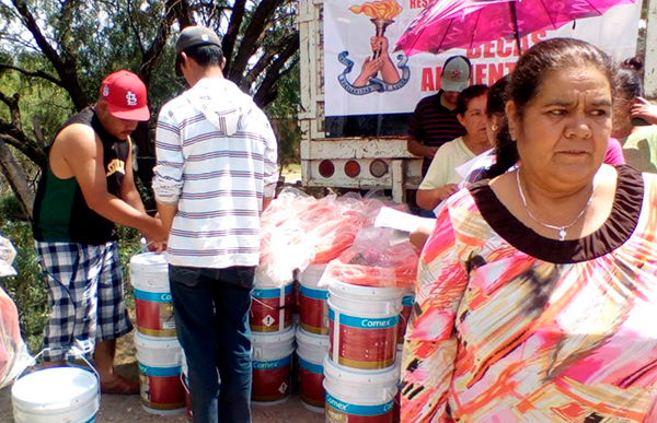 Llega material para vivienda a comunidades de Cañitas y Fresnillo