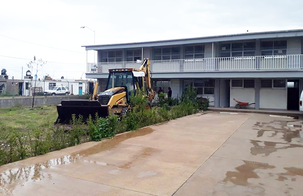 Inicia segunda etapa de construcción de instalaciones en bachillerato