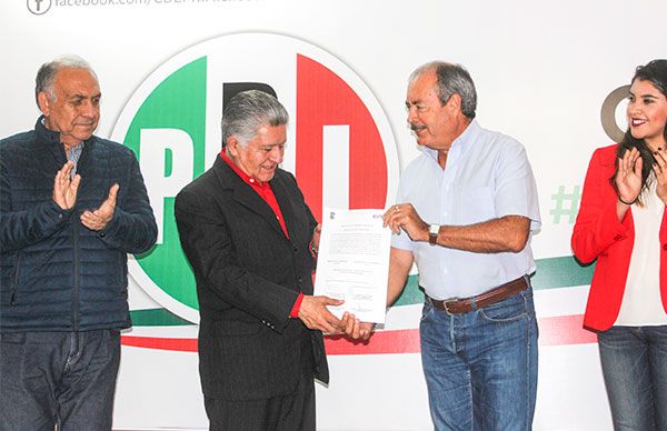 Omar Carreón Abud en el congreso del estado