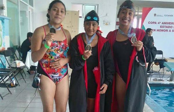 Nadadores antorchistas obtienen 2do lugar en competencia