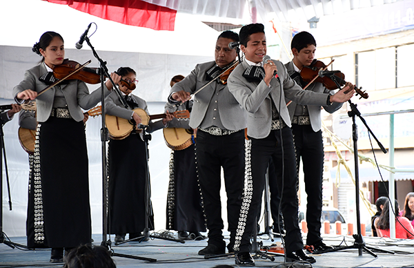 Mariachis en Chimalhuacan y Nezahualcóyotl (Guerrero Chimalli) Mariachis en Chimalhuacan y Nezahualcóyotl (Guerrero Chimalli)