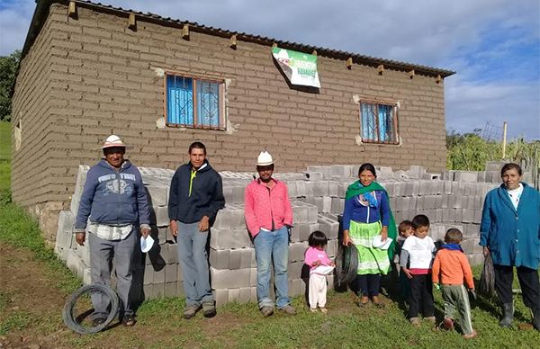 Entregan vivienda en Cerrito Gordo, Mezquital