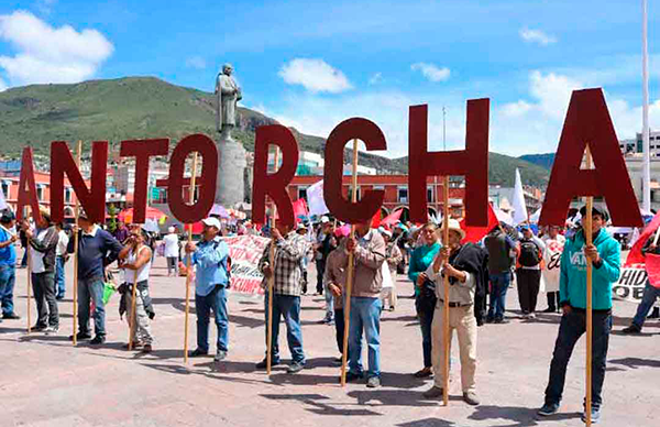 Omar Fayad condiciona el desarrollo de los pueblos en Hidalgo