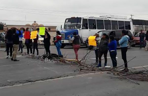 Por incumplimiento de alcalde, antorchistas se manifiestan 