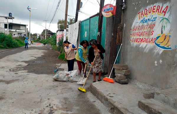 Vecinos de la colonia Margarita Morán mejoran la imagen urbana 
