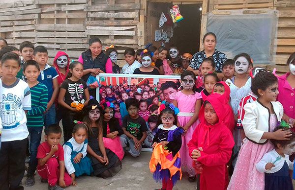 Promueven tradiciones mexicanas en escuelas antorchistas de Guanajuato 