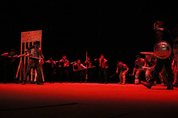 El teatro es una disciplina liberadora: Aquiles Córdova