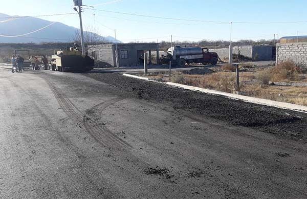 Pavimentación en la colonia  Unidad antorchita de Parras de la Fuente