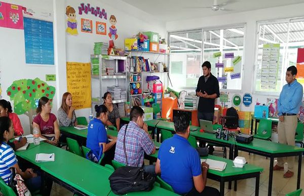 Inician cursos de matemáticas en escuelas antorchistas