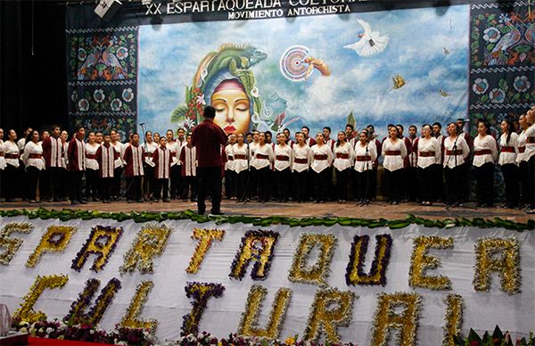 Jóvenes michoacanos obtienen primeros lugares en música