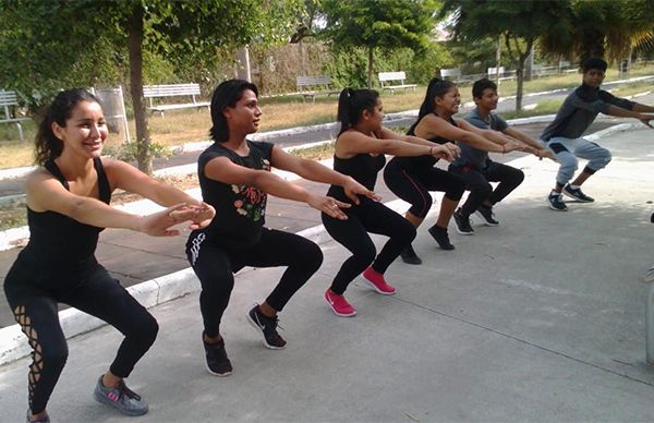 Comienza ensayos Ballet Folclórico de Antorcha en Manzanillo