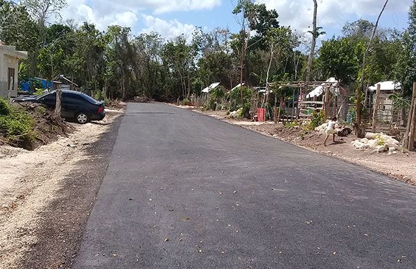 Concluyen trabajos de pavimentación en colonia La Antorcha de Bacalar