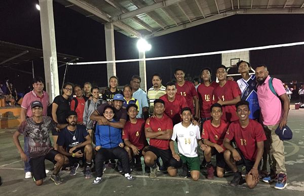 Jóvenes deportistas de la zona sur obtienen pase al Torneo Nacional de Voleibol