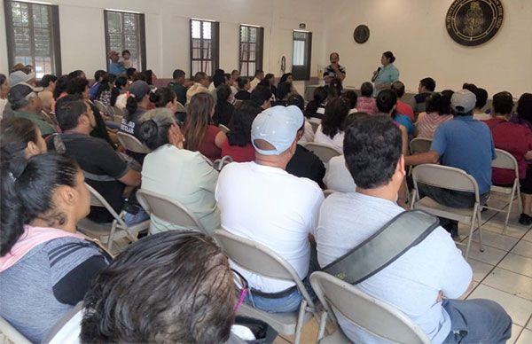 Antorchistas de Uruapan dan seguimiento a sus demandas en el municipio