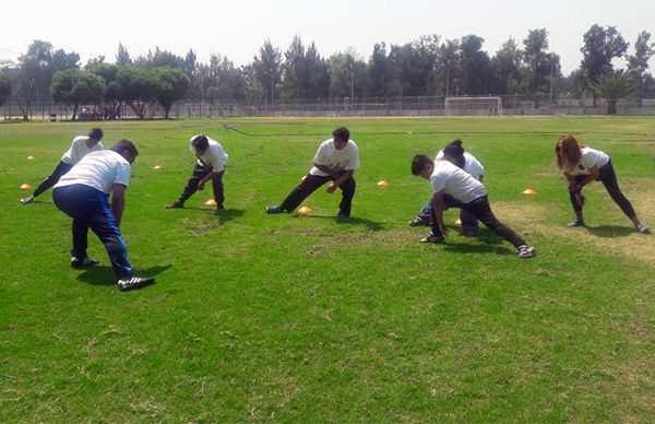 Comisión Deportiva entrena a jóvenes para que lleven deporte a todas las colonias