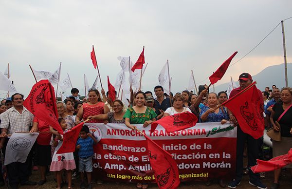 Mil 500 familias contarán con electricidad gracias a la gestión de Antorcha