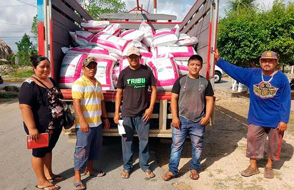 Campesinos de la Zona Maya reciben apoyo con fertilizantes