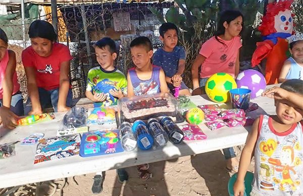 Organizan juegos para niños de la colonia CAJEME 