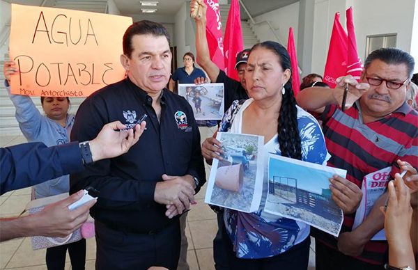 En pleno siglo XXI, habitantes de La Paz carecen de agua potable 