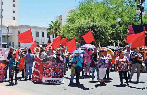 Ante cerrazón del Gobierno, el plantón de Antorcha continúa 