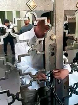 En Veracruz, Gobierno de puertas cerradas