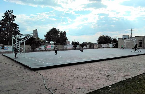 Estrenan cancha multiusos en San Cristóbal por gestión de Antorcha  Fresnillo