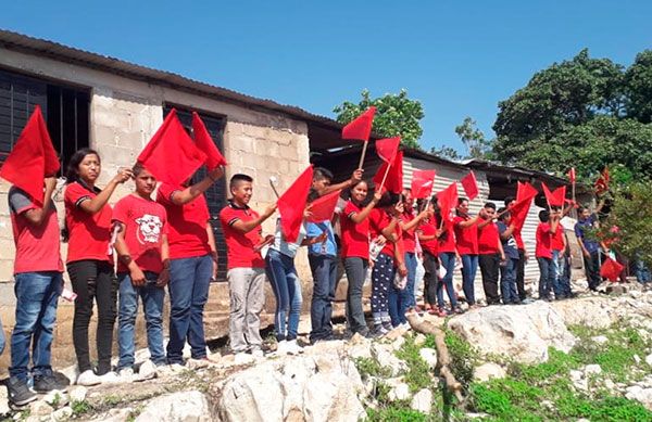 Escuelas del Porvenir se manifiestan; exigen mejores condiciones educativas