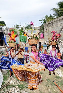 La Guelaguetza, ¿una fiesta para el pueblo?