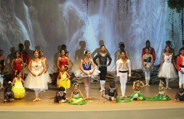 Presenta Compañía de Ballet antorchista recital de verano