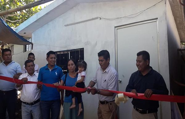 Antorchistas inauguran viviendas en Tantoyuca