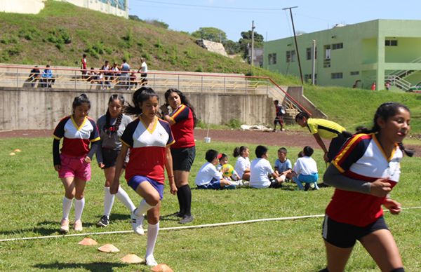 Por la masificación de la cultura y el deporte: Antorcha.