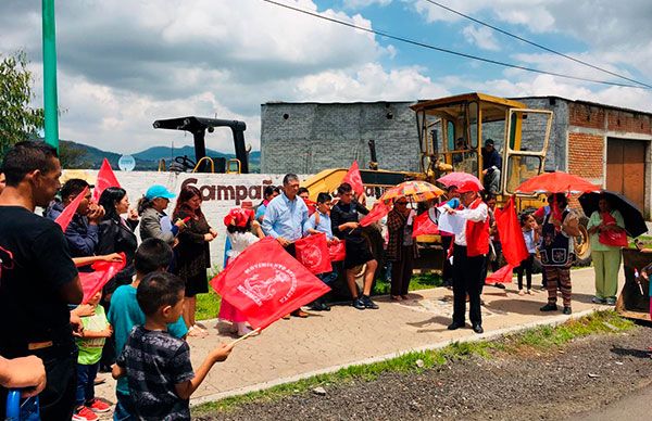 Habitantes de Unión Progreso celebran el arreglo de caminos en su comunidad