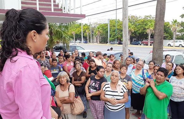 Antorcha y estudiantes se manifiestan en Bienestar Social