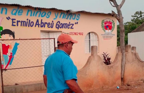 SAPAM de Ocozocoautla deja sin agua a niños de preescolar