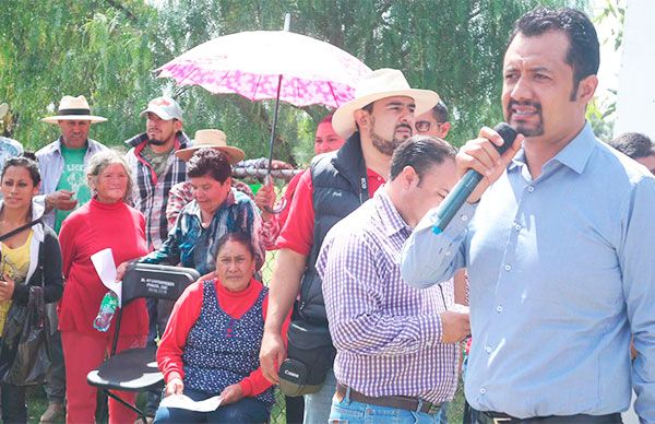 Antorchistas de Pinos reciben materiales para el mejoramiento a la vivienda 