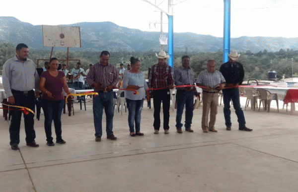 La organización del pueblo logra domo en el ejido El Alemán 