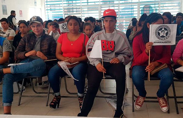 Los estudiantes deben de exigir una educación de calidad: Líder estudiantil 