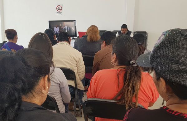 Antorchistas revisan plan de trabajo municipal 