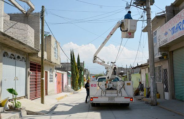 Reparan luminarias en Ixtapaluca