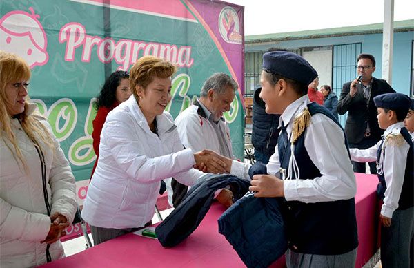 Programa Te abrigo, te cuido dará chalecos a niñez en Ixtapaluca