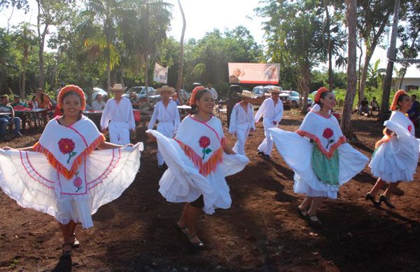 Celebra Primer Aniversario la colonia La Esperanza Antorchista de Chetumal