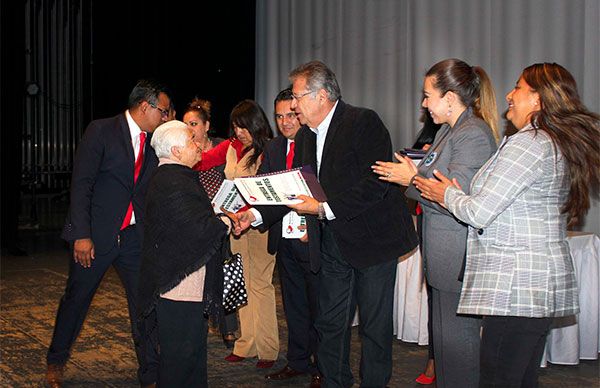 Chimalhuacán entrega más de 600 testamentos