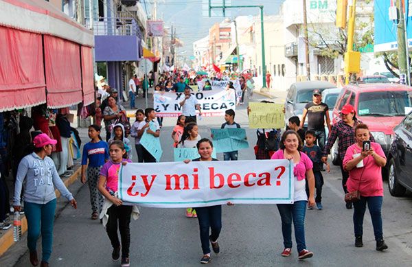 Transparenta Movimiento Antorchista pliego petitorio en Ciudad Victoria